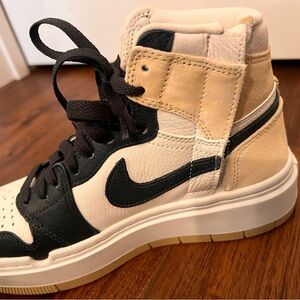 Nike Jordan 1 Elevate High Beige/black toe